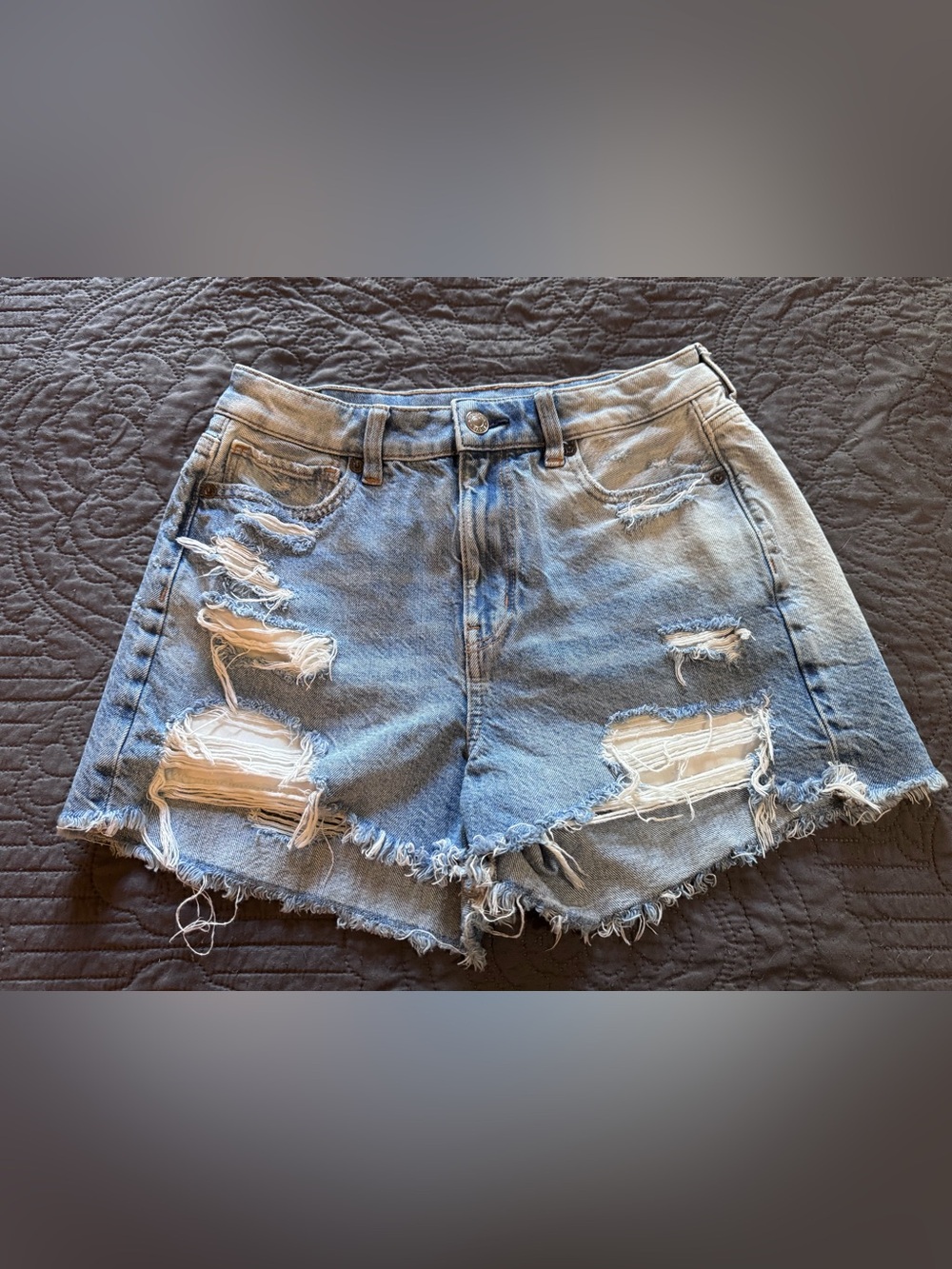 American Eagle Outfitters Light Blue Distressed Denim Shorts Mom Short